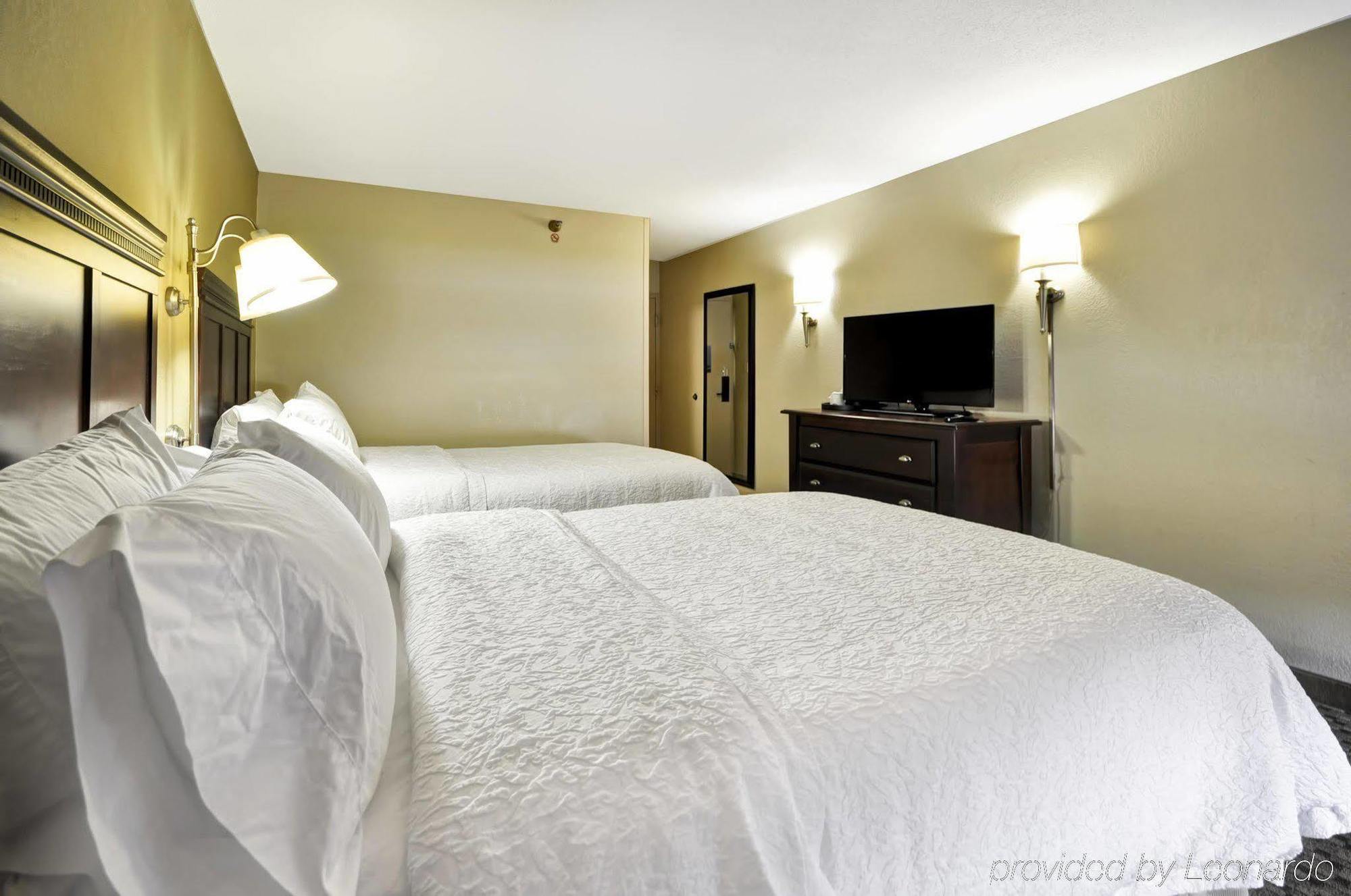 Отель Wingate By Wyndham Charleston Coliseum Север Чарлстон Экстерьер фото